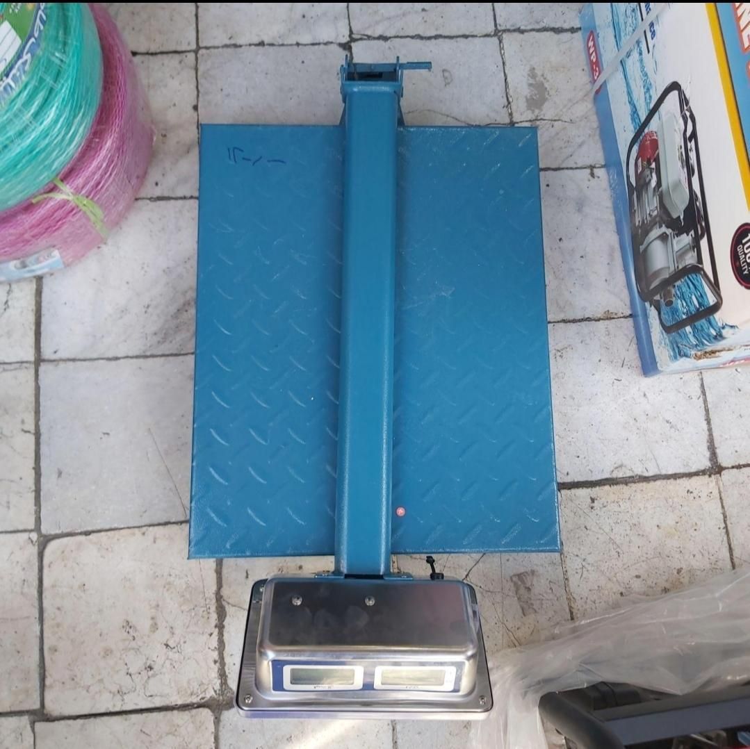 باسکول دیجیتال ۳۰۰ کیلویی محک دوبر نمایشگر ترازو|فروشگاه و مغازه|شیراز, بازار|دیوار