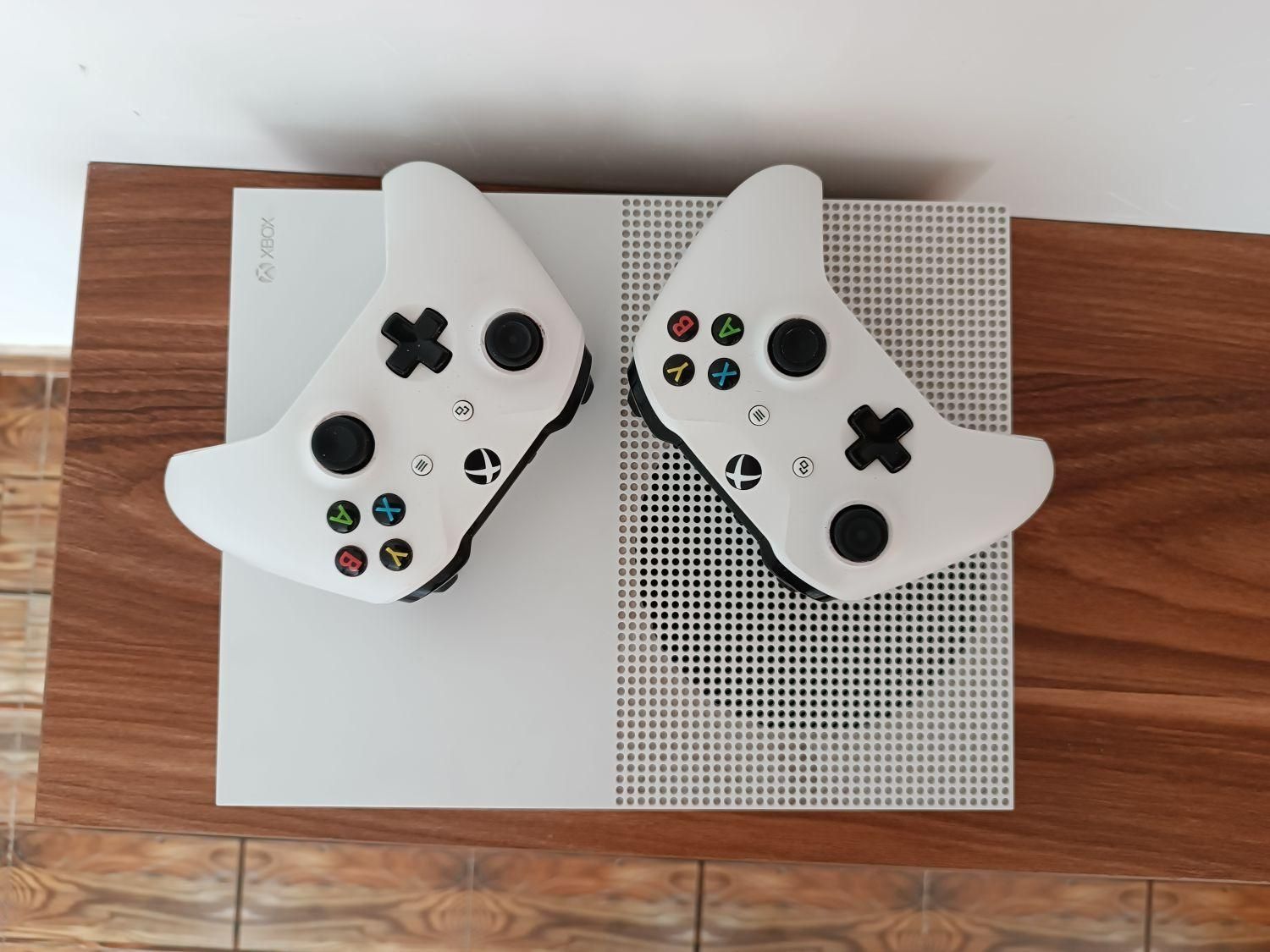 xbox one s ۱ ترابایت|کنسول، بازی ویدئویی و آنلاین|خوی, |دیوار