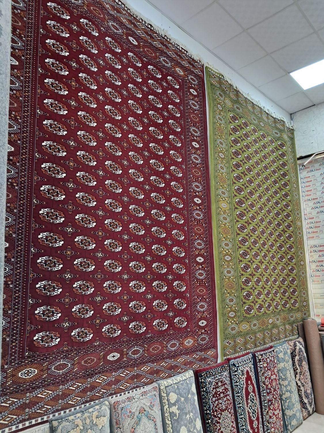 فر ترکمن لاکی سبز ۹ متری ۷۰۰ شانه اکرولیک نگارین|فرش|مشهد, امیر|دیوار