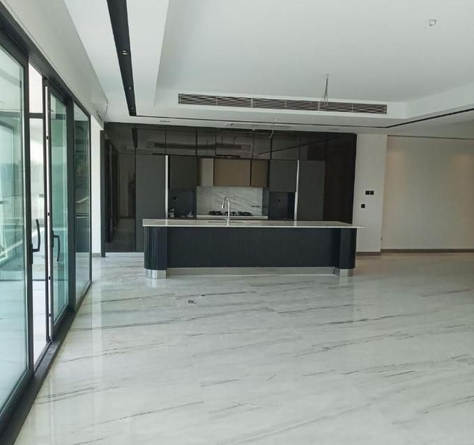 لوکس ترین برج گلزار / ۲۲۰ متر طبقه آخر نوساز