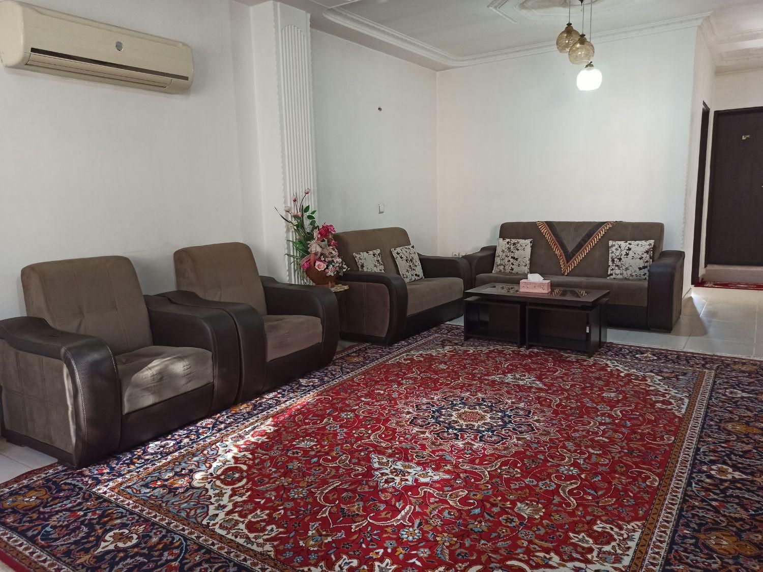 اجاره روزانه خانه مسافر در رشت|اجارهٔ کوتاه‌مدت آپارتمان و سوئیت|رشت, باهنر|دیوار