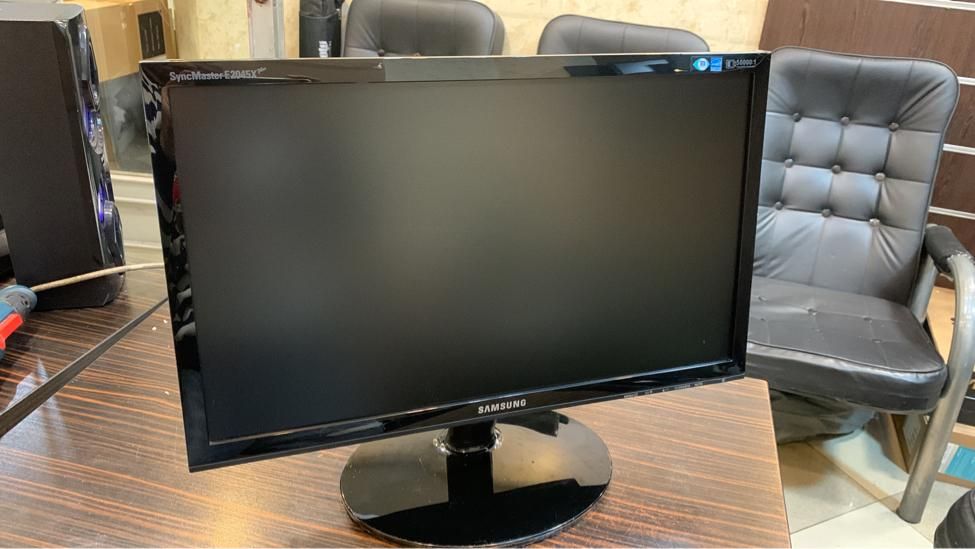 فروش انواع مانیتور LCD-LED اکبند و کارکرده|قطعات و لوازم جانبی رایانه|تهران, فردوس|دیوار