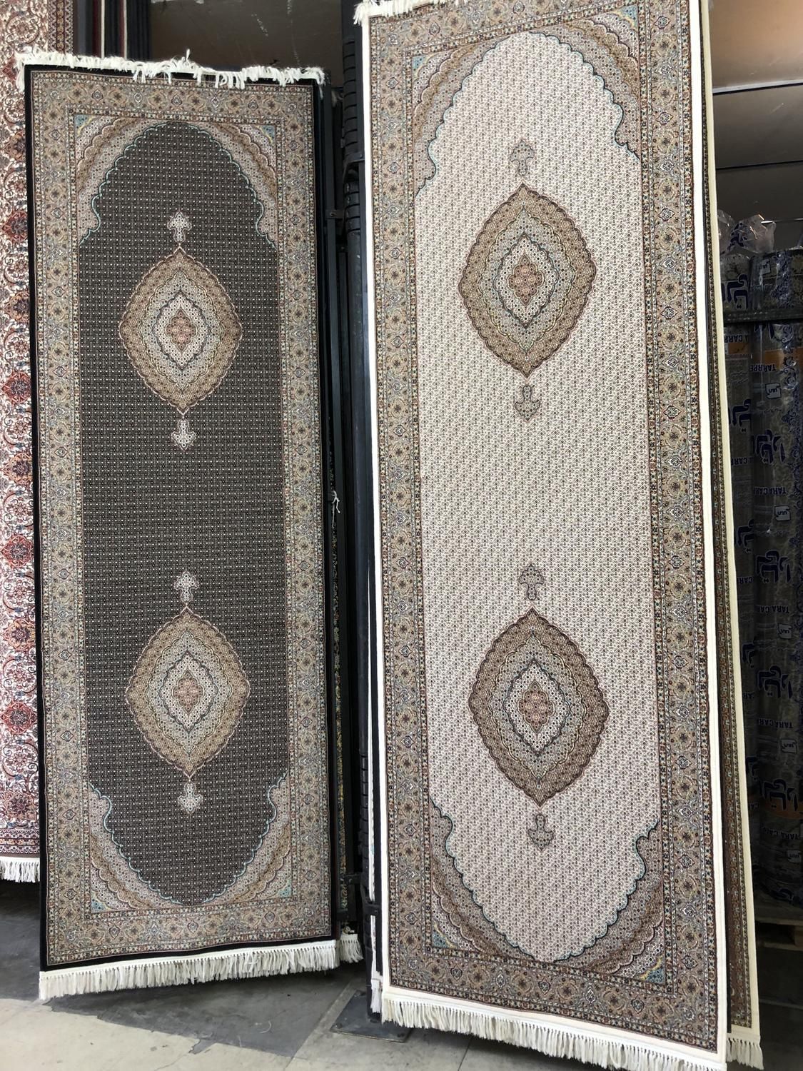 فرش 3*1 ۱۲۰۰ شانه ( نقد و اقساط )|فرش|تبریز, |دیوار