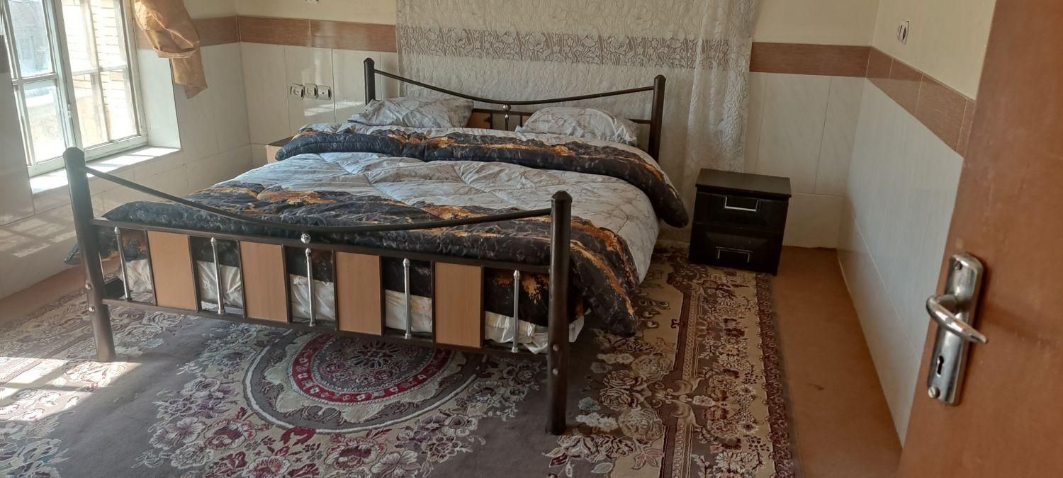 اجاره روزانه و تایمی خانه و سویت همراه با پارکینگ|اجارهٔ کوتاه‌مدت آپارتمان و سوئیت|شیراز, شهرک سراج‎|دیوار
