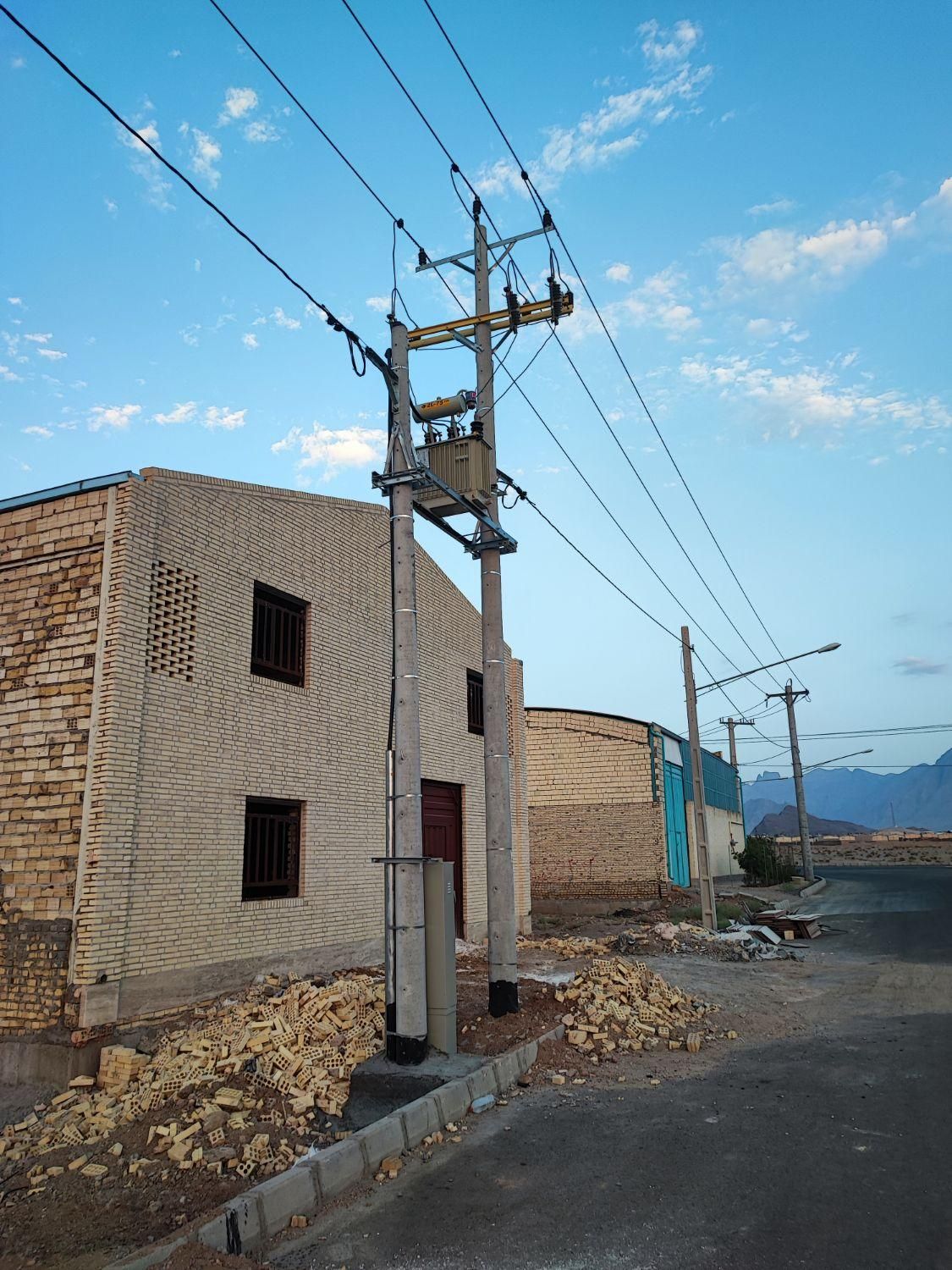 فروش شرایطی زمین کارگاهی شهرک صنعتی تفت|فروش دفتر صنعتی، کشاورزی، تجاری|تفت, |دیوار