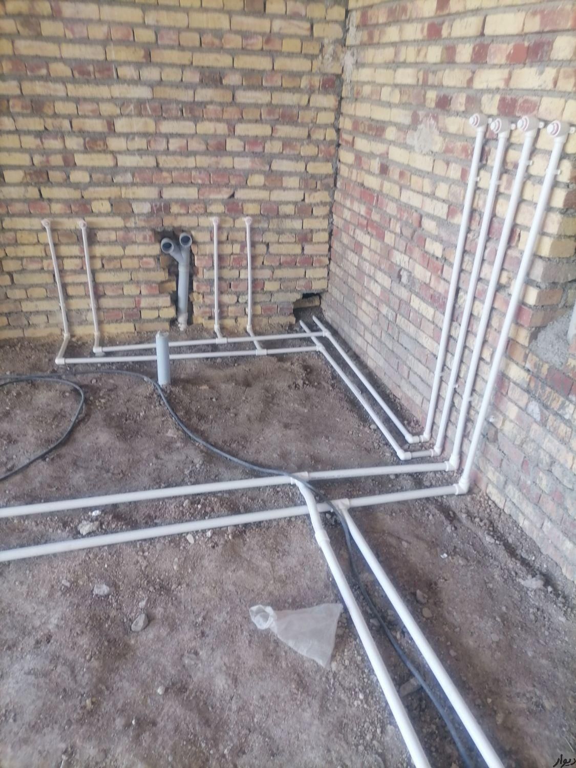 لوله کشی آب وفاضلاب لوله کش سیمکشی و برقکار|خدمات پیشه و مهارت|ارومیه, |دیوار