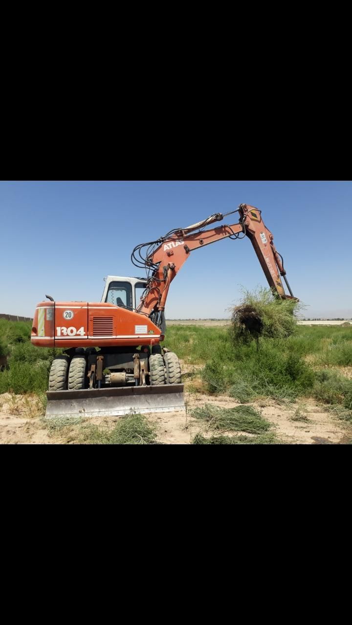 اجاره بیل مکانیکی|خدمات پیشه و مهارت|نظرآباد, نظرآباد|دیوار