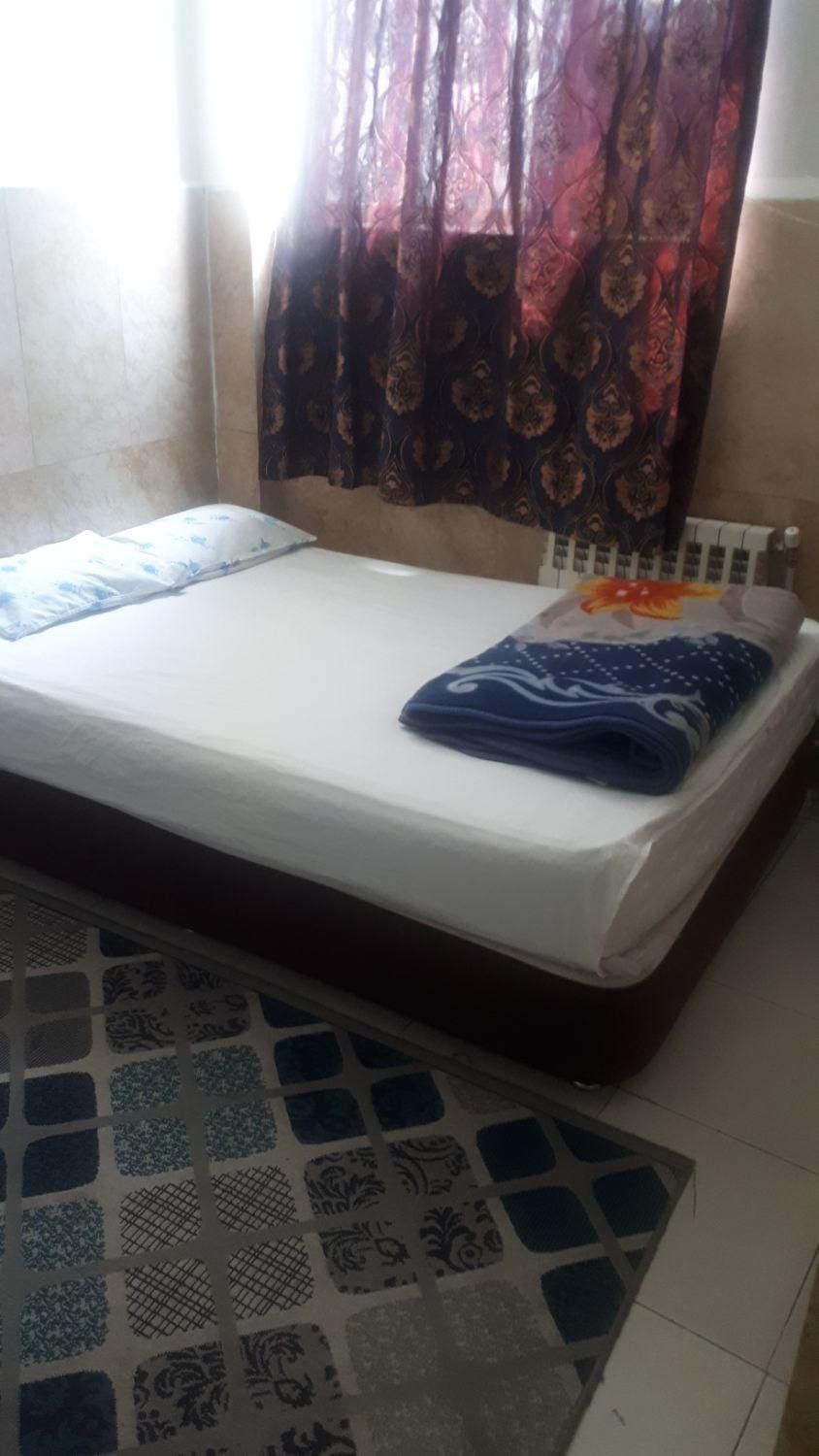 مهمانپذیر مرکز شهر شروع از ۳۰۰ هزار|اجارهٔ کوتاه‌مدت آپارتمان و سوئیت|شیراز, گود عربان|دیوار