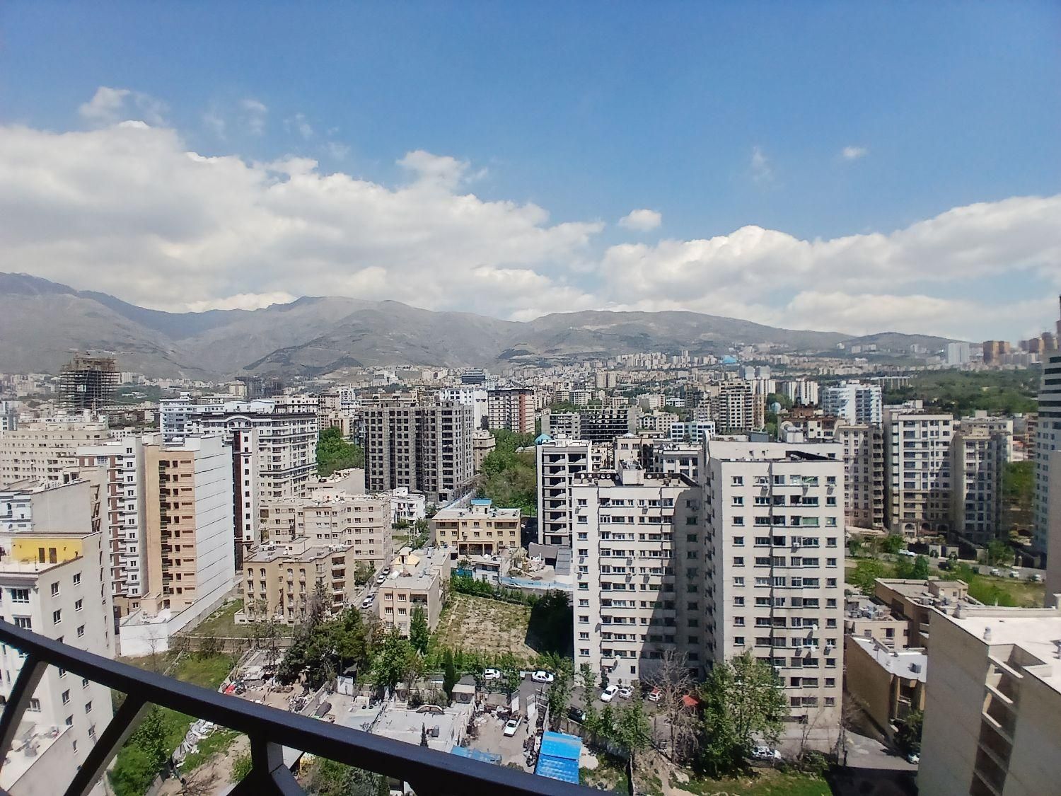 ۹۶ متر فول بازسازی در برج گلزار ویو بی‌نظیر کوه|فروش آپارتمان|تهران, ازگل|دیوار