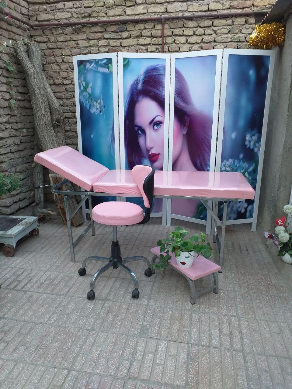 تخت ماساژ پایه تاشو مستحکم|آرایشی، بهداشتی، درمانی|مشهد, طرق|دیوار