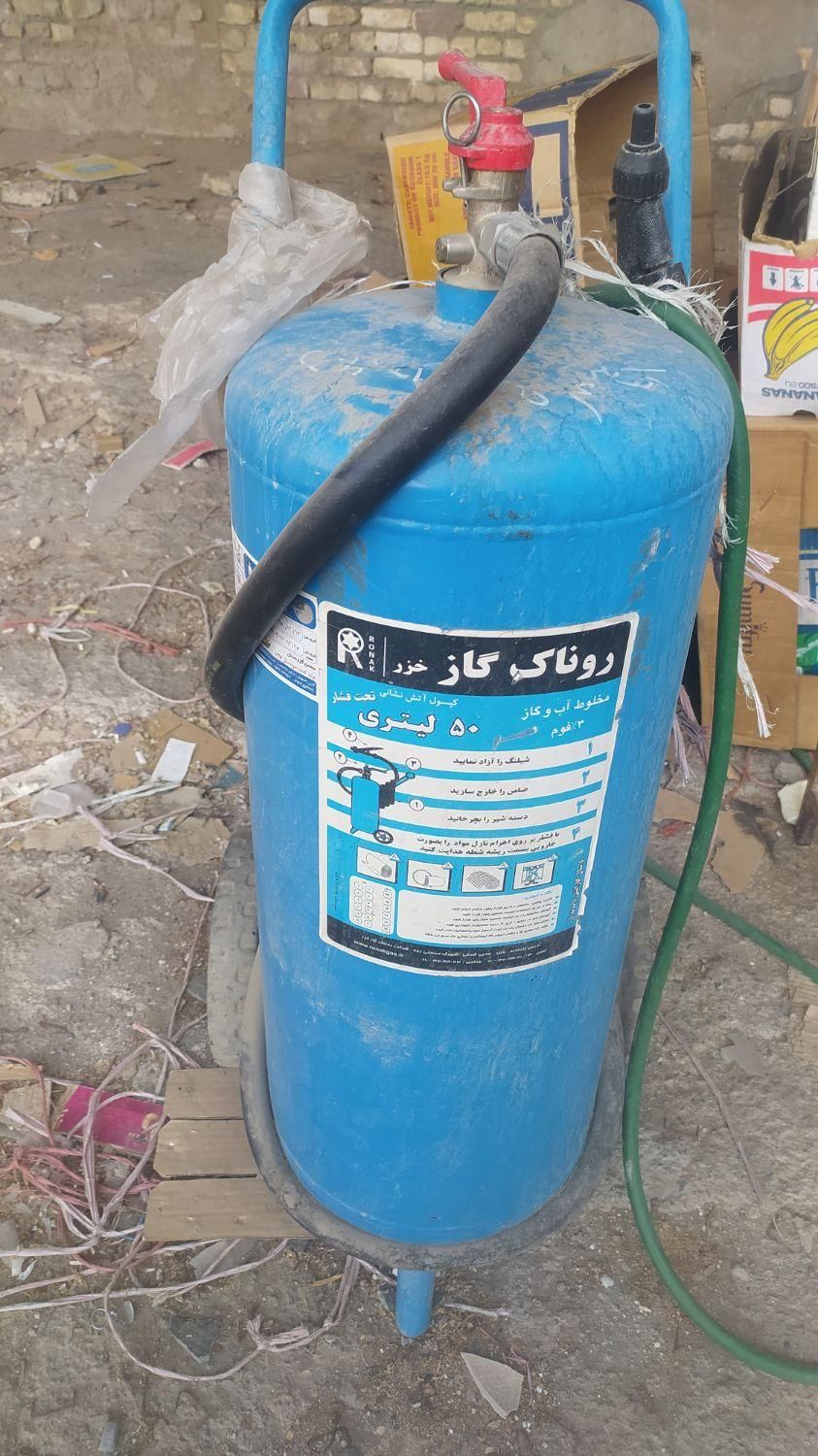 کپسول آتشنشانی 50لیتری مخلوط آب و گاز و فوم|ابزارآلات|فلاورجان, |دیوار