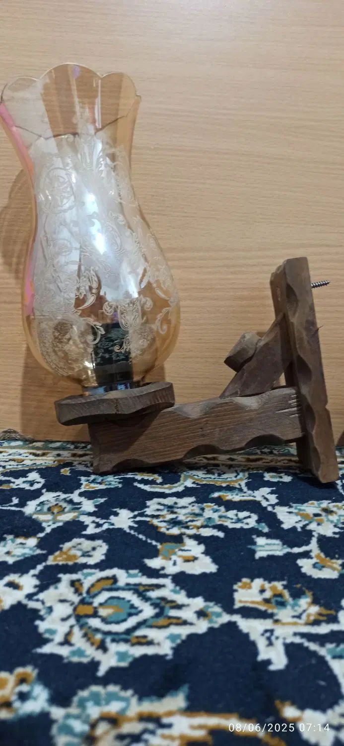 دوعد دیوار کوب چوبی با حباب شیشه ای|صنایع دستی و سایر لوازم تزئینی|تهران, شهرک گلها|دیوار