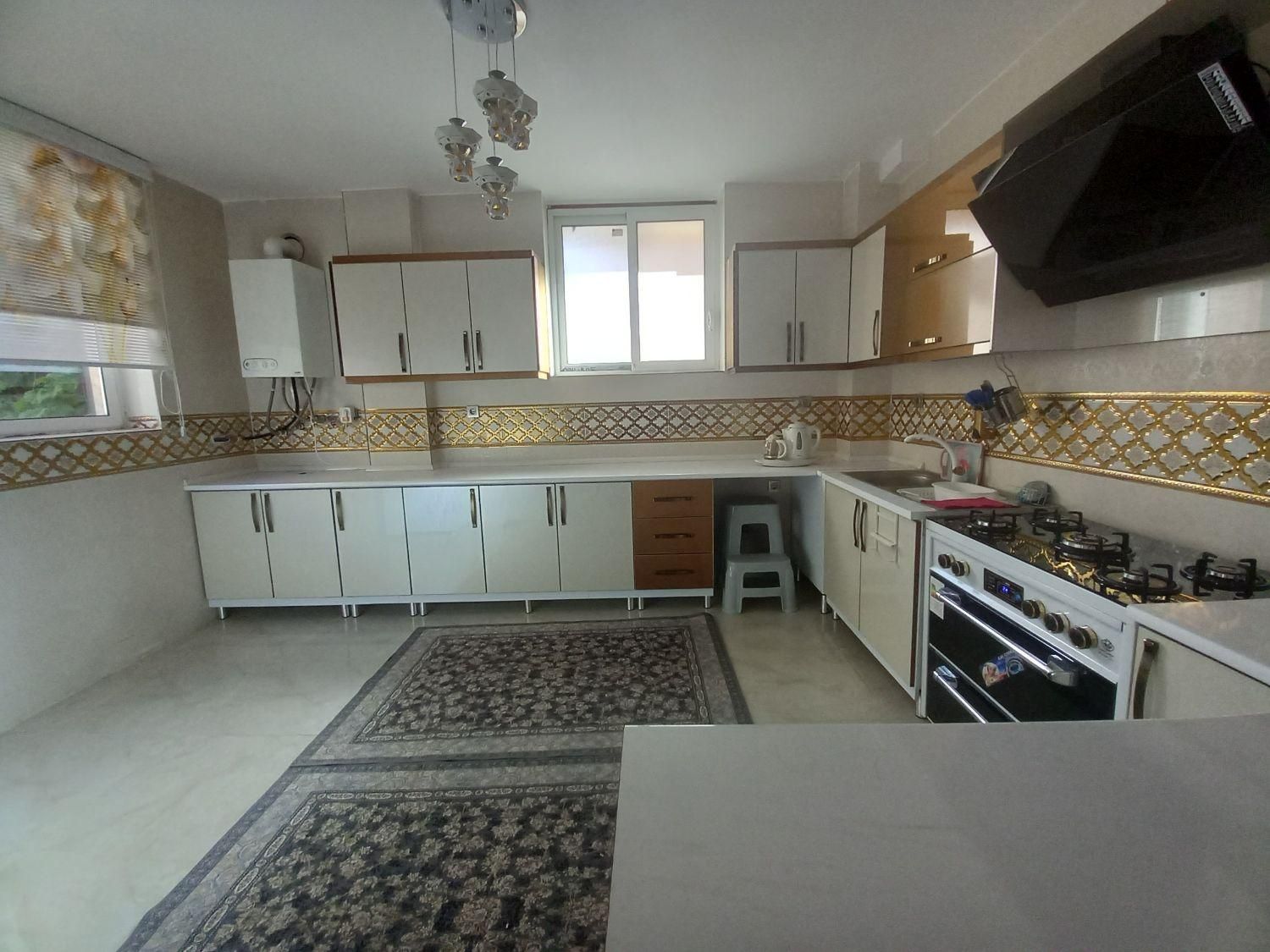 اجاره روزانه خانه ویلا یی در چادگان|اجارهٔ کوتاه‌مدت ویلا و باغ|اصفهان, شیخ اشراق|دیوار