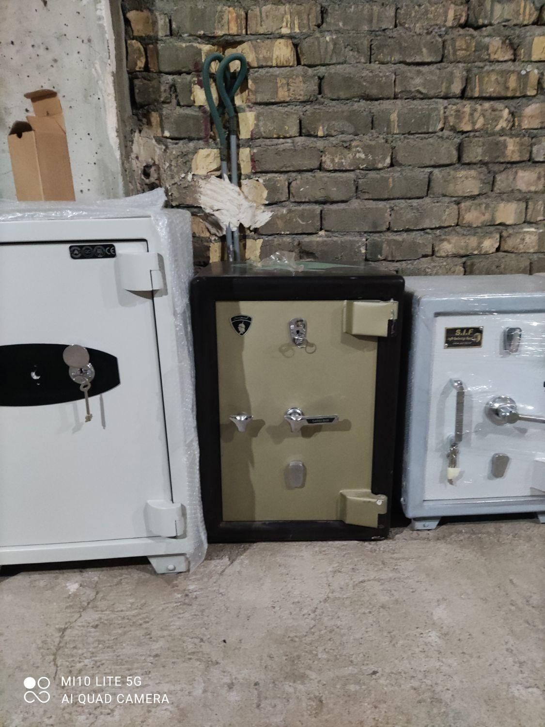 گاوصندوق مجهز به سیستم قفل کن خودکار|ابزارآلات|قم, نیروگاه|دیوار