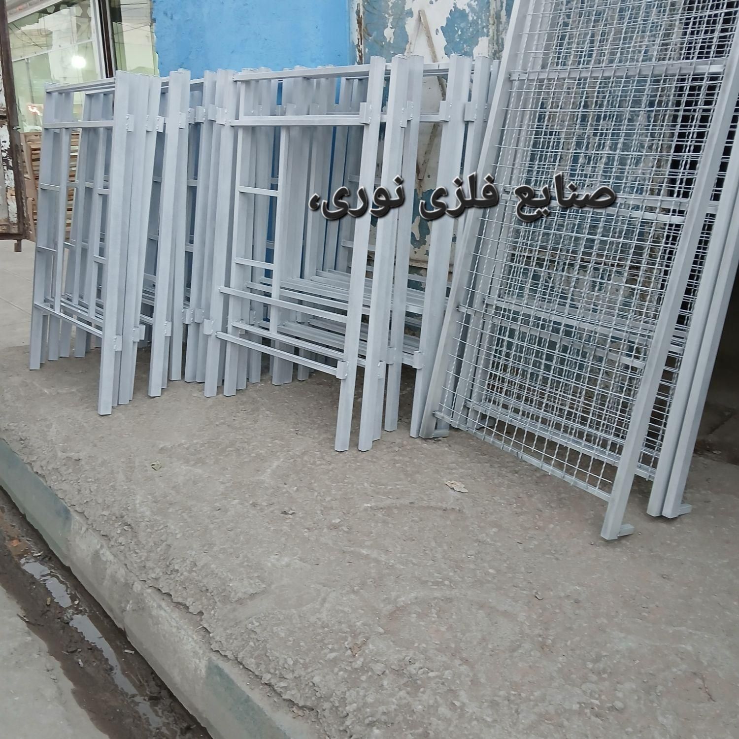 تخت 2طبقه متحرک (تخت دوطبقه) سربازی ودانشجویی|تخت و سرویس خواب|مشهد, خواجه ربیع|دیوار