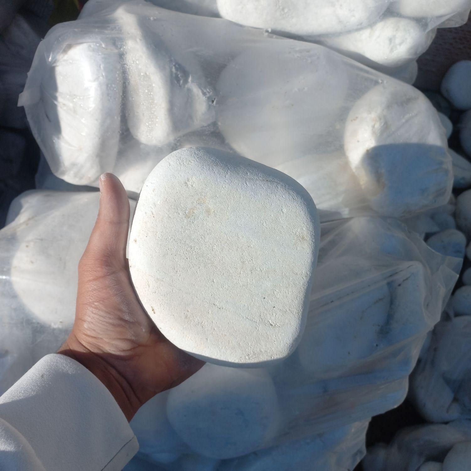 قلوه سنگ آناناسی مناسب تزئینات|عمدهفروشی|تهران, فلسطین (میدان انقلاب)|دیوار