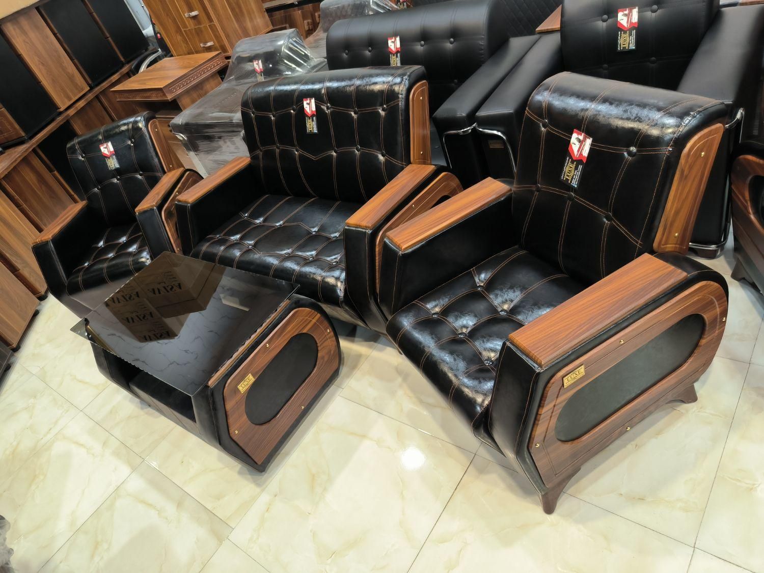 ست میز صندلی مدیریت مبلمان اداری نیم ست مبل۶ نیمست|مبلمان اداری|سلماس, |دیوار