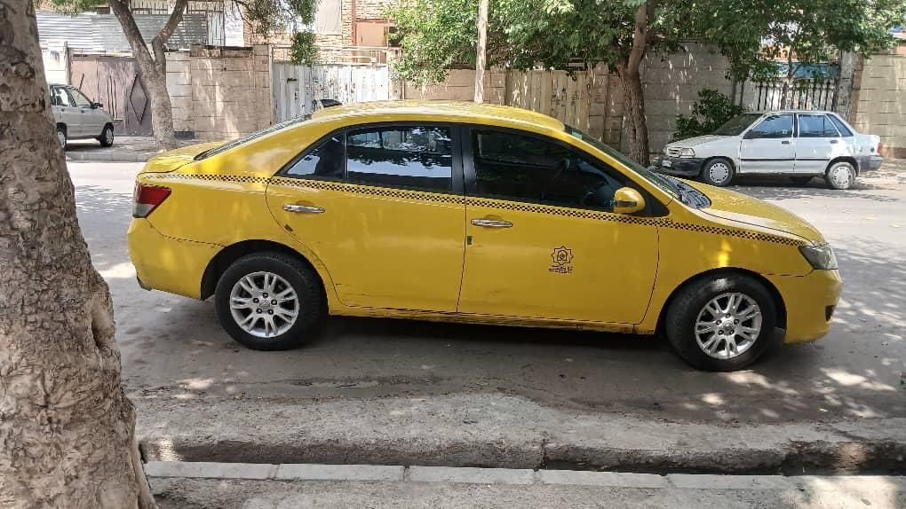 آریو اتوماتیک 1600cc، مدل ۱۳۹۵|خودرو سواری و وانت|مشهد, عبادی|دیوار