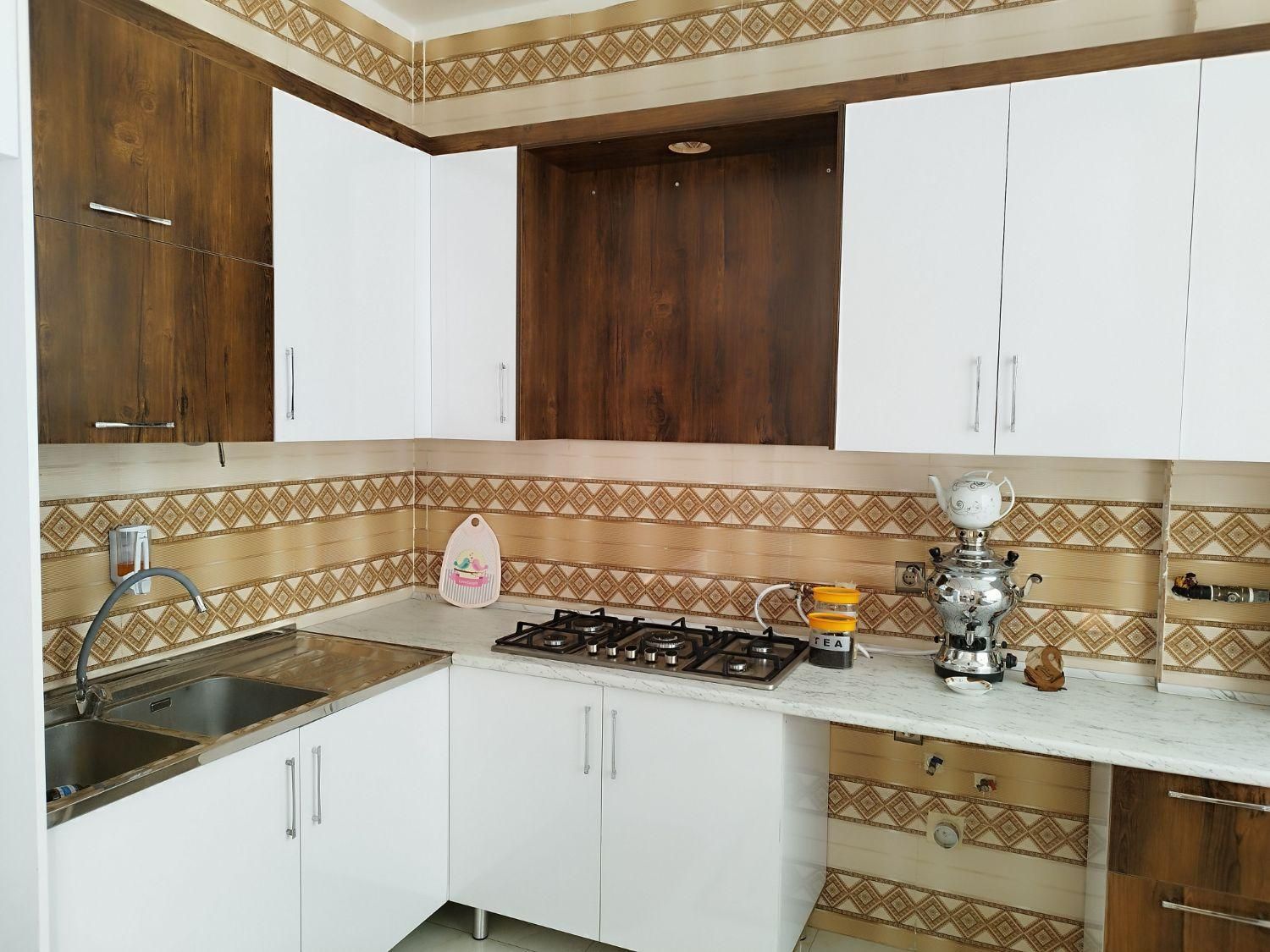 کابینت، هایگلاس، ام دی اف،آماده ، نیمه سفارشی|مصالح و تجهیزات ساختمان|اصفهان, باغ فدک|دیوار