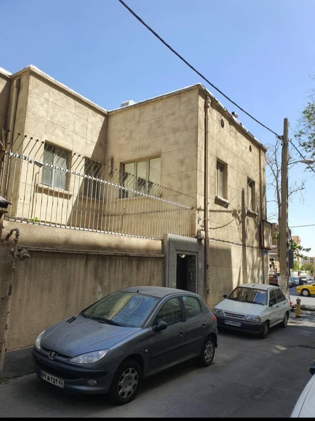 ۱۵۵ متر زمین ۳۵۰ متر بنا ۳ طبقه سند تجاری|فروش مغازه و غرفه|تهران, فلسطین (میدان انقلاب)|دیوار