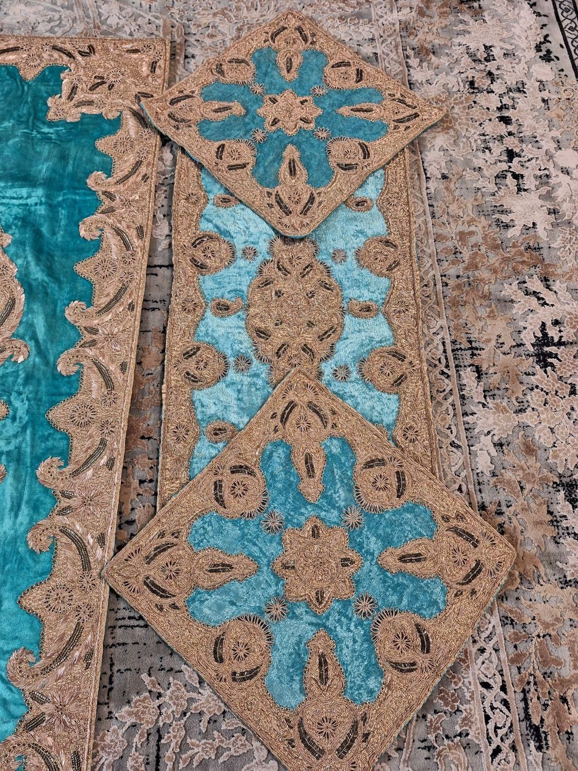 رومیزی ۴ تیکه سرمه دوزی اصل و مخمل|پرده، رانر، رومیزی|تهران, افسریه|دیوار