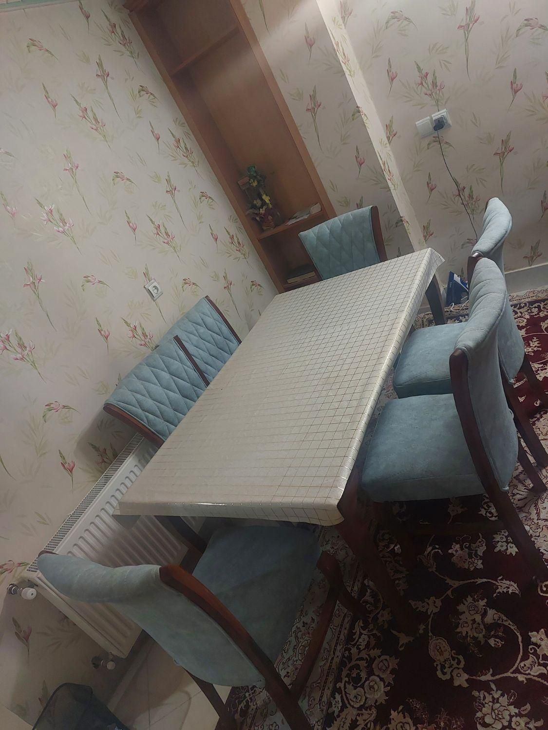 تخت خواب ۲نفره ،تشک ۲نفره،میزنهارخوری ۶نفره|مبلمان خانگی و میز عسلی|اصفهان, دستگرده|دیوار
