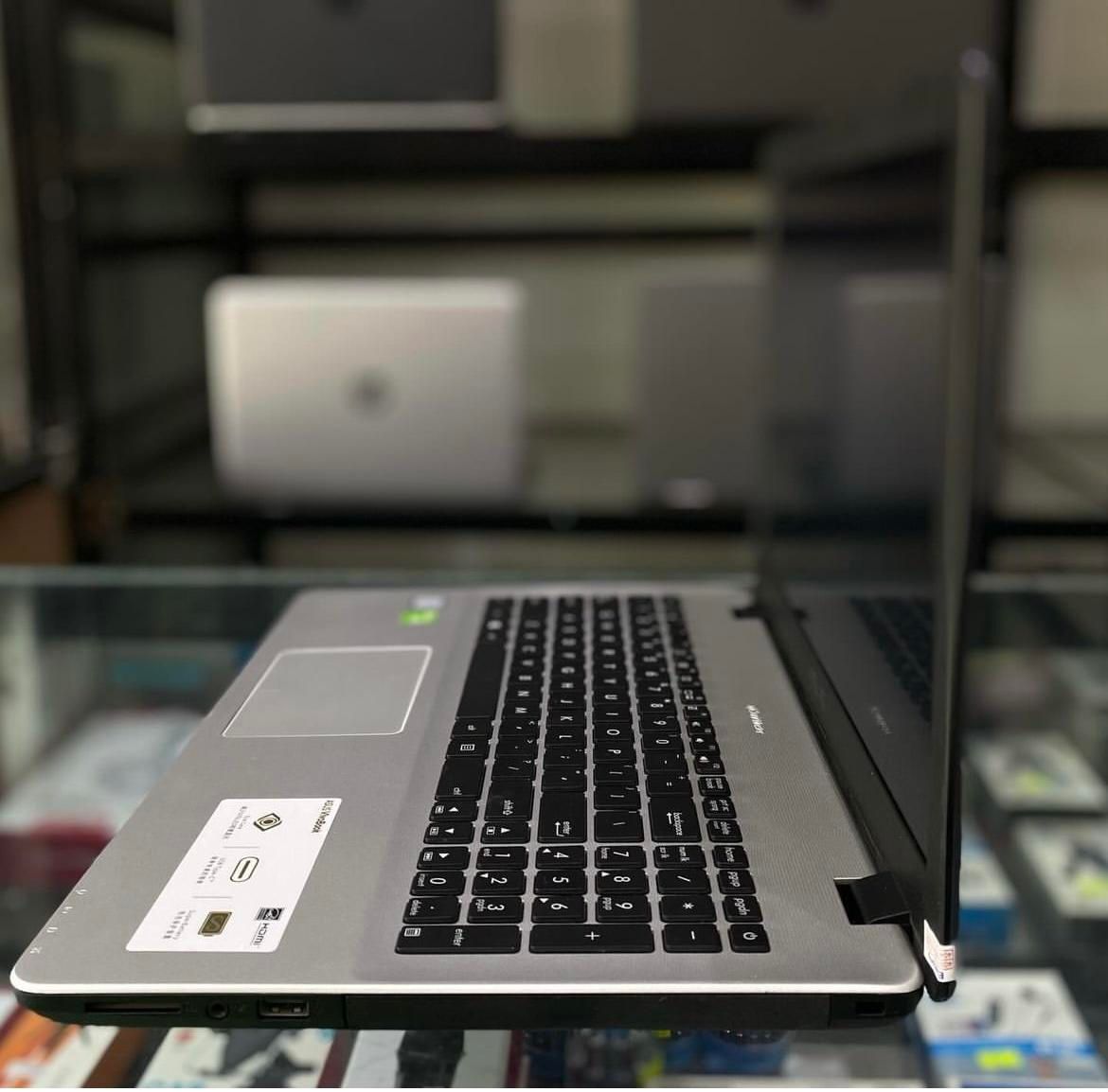 لپ تاپ ایسوسi7 نسل۸ گرافیک۲ ASUS VivoBook|رایانه همراه|کرمان, |دیوار
