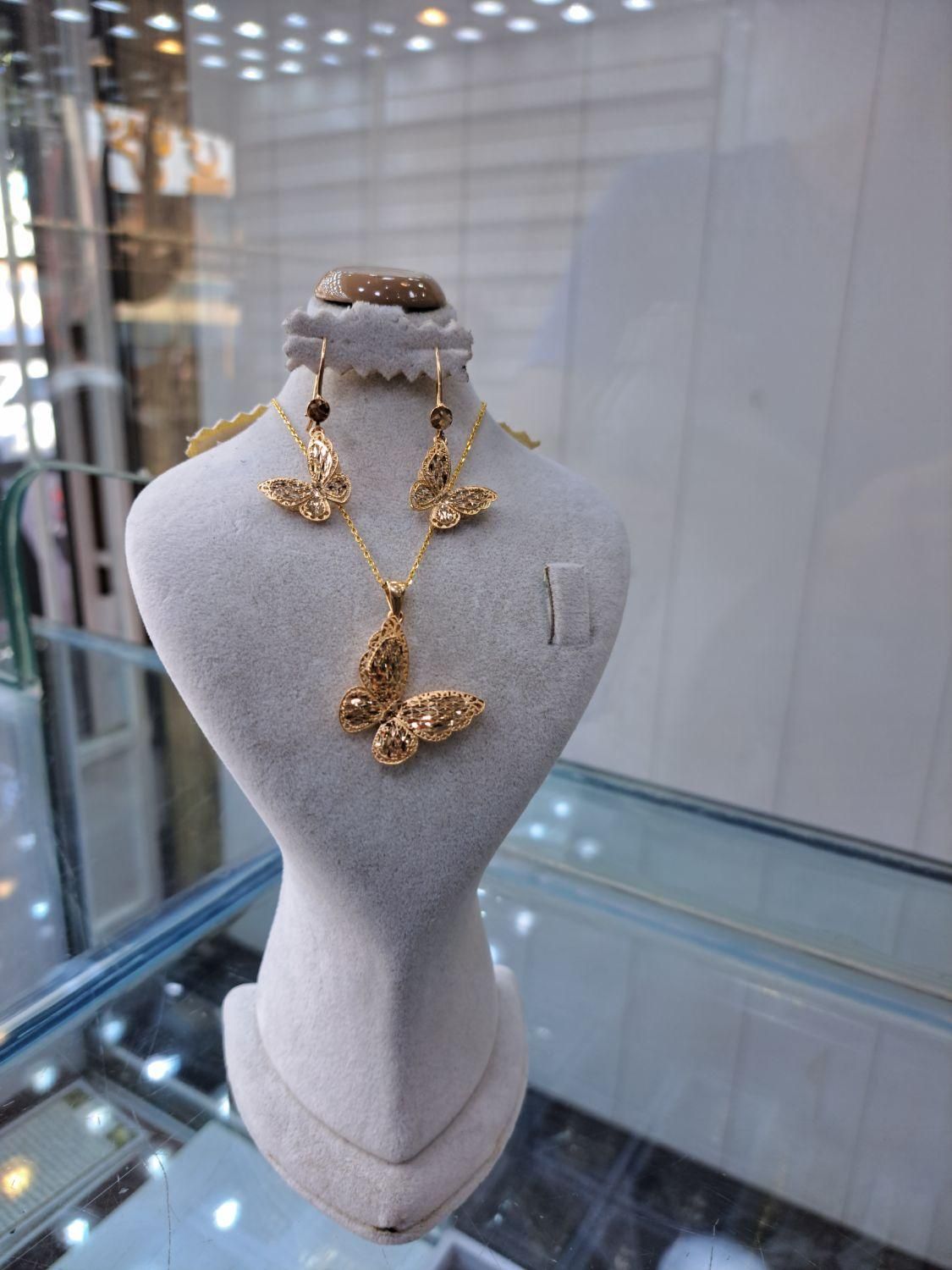 نیم ست پروانه مینیمال|جواهرات|قم, نیروگاه|دیوار