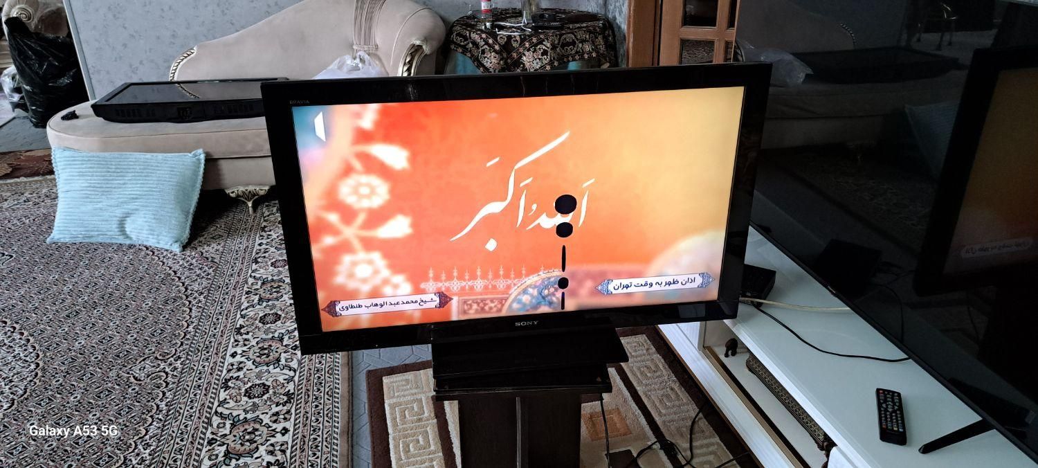 دوعدد تلوزیون ال سی دی ۴۰ اینچ و ۳۲ اینچ سامسونگ|تلویزیون و پروژکتور|فلاورجان, |دیوار