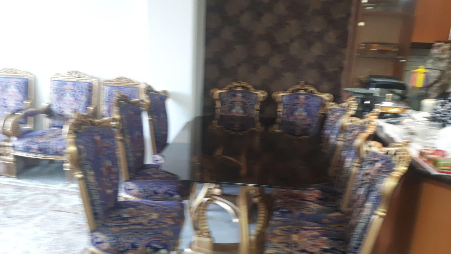 ست کامل مبل کلاسیک همراه با میز نهار خوری ۶نفره|مبلمان خانگی و میز عسلی|کرج, برغان|دیوار