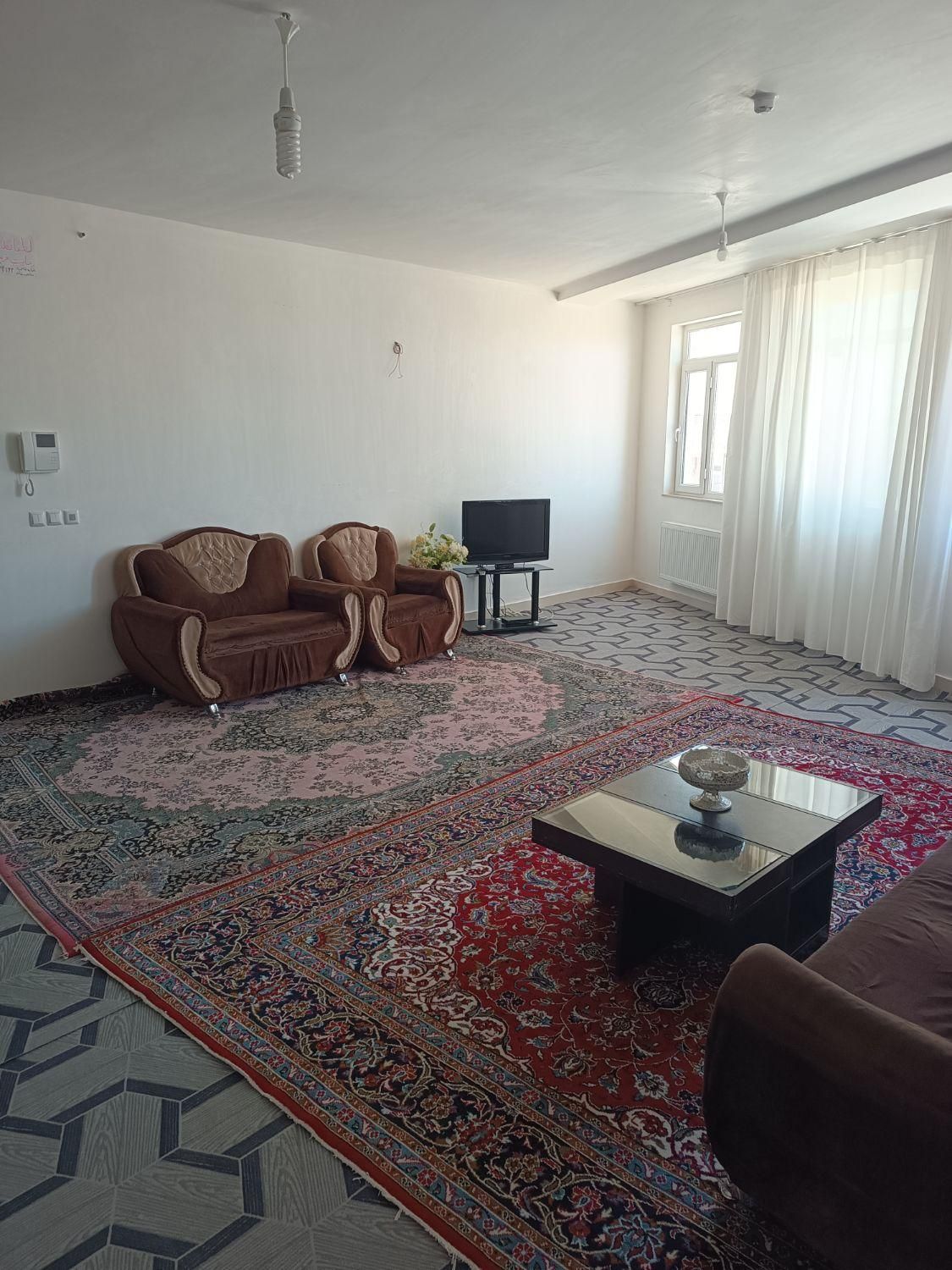 اجاره منزل و سوییت با پارکینگ|اجارهٔ کوتاه‌مدت آپارتمان و سوئیت|اردبیل, |دیوار