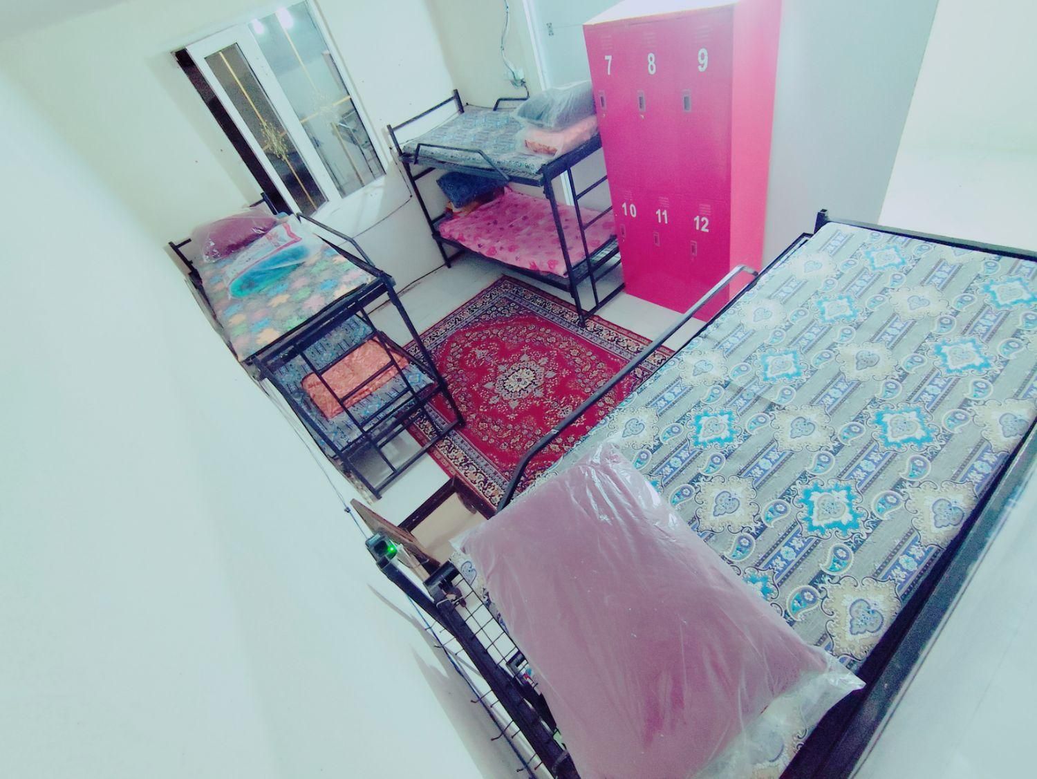 خوابگاه پسرانه. پانسیون آقایان|اجارهٔ کوتاهمدت آپارتمان و سوئیت|کرج, حیدرآباد|دیوار