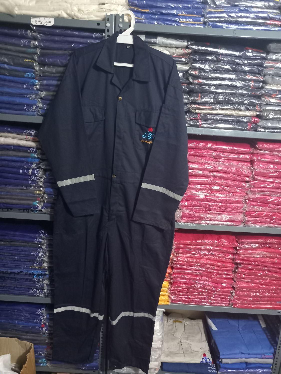 لباس کار.نخ وپلاستیک|لباس|ری, حمزهآباد|دیوار