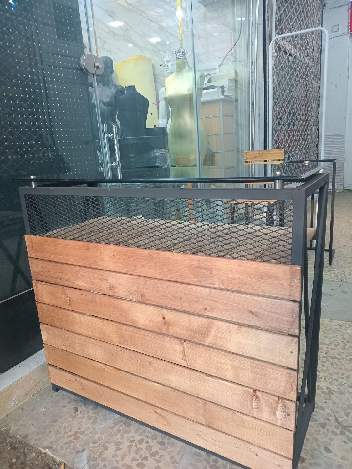 پاف بشکه ای پیشخوان همه رنگ رگال مبرهن|فروشگاه و مغازه|رشت, استادسرا|دیوار