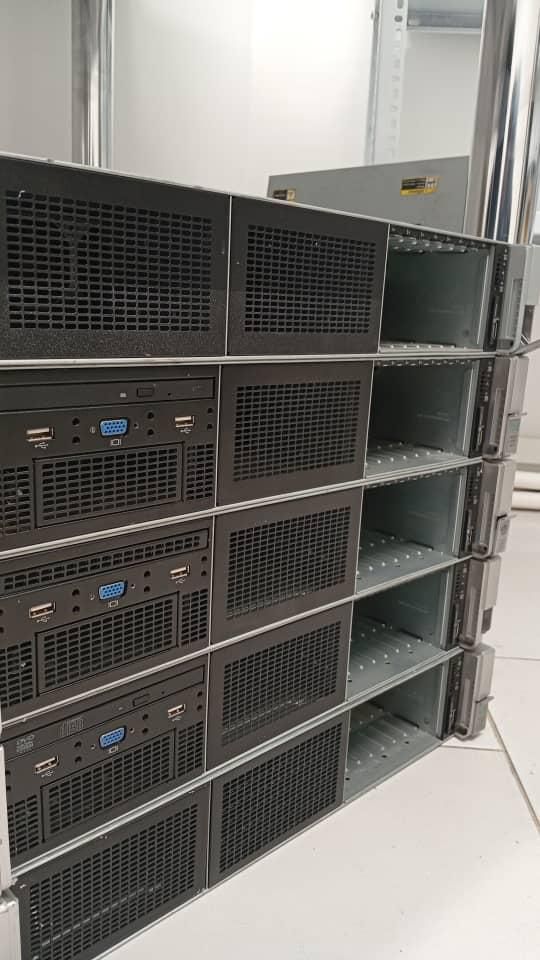 سرور G9 dl380 8ssf مناسب مجازی‌سازی|قطعات و لوازم جانبی رایانه|تهران, ایرانشهر|دیوار