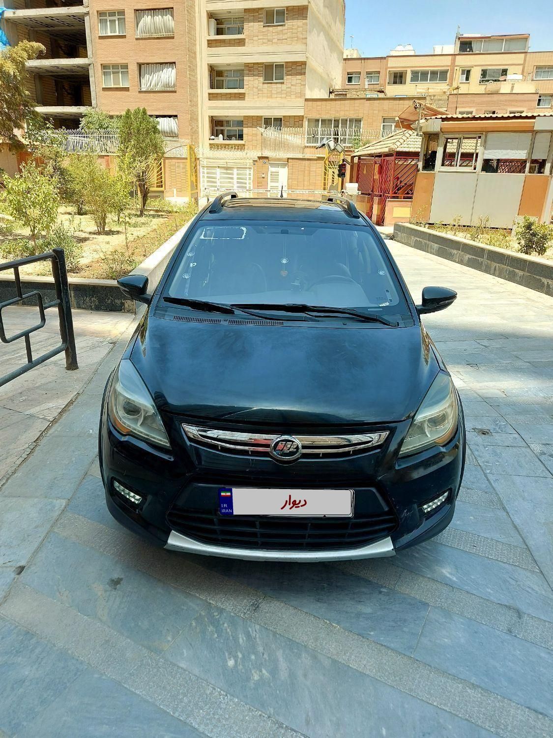 لیفان X50 اتوماتیک، مدل ۱۳۹۴ کم کار زیر قیمت بازار|خودرو سواری و وانت|اصفهان, برازنده|دیوار