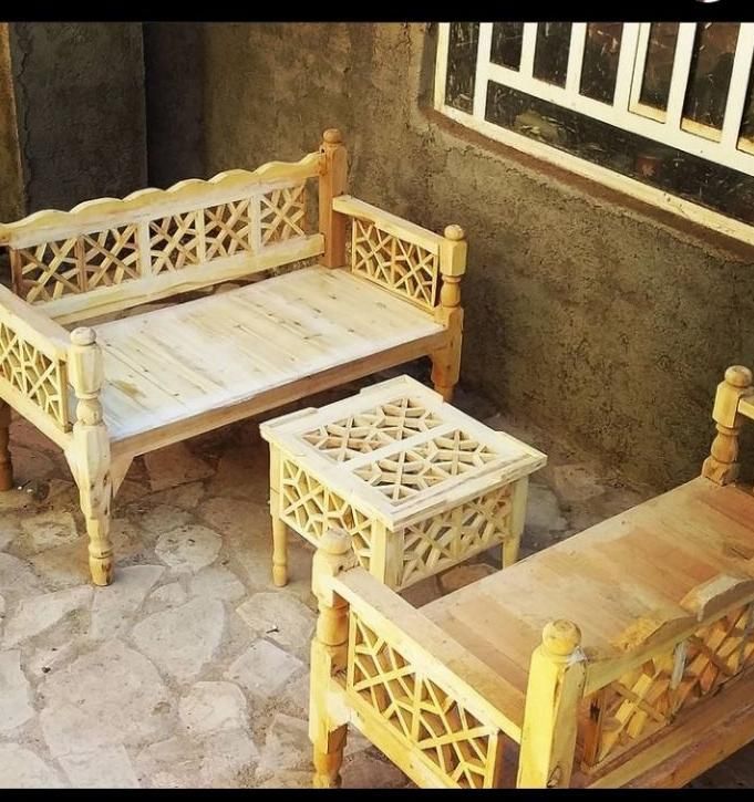 تخت سنتی  مبل ۶نفره ۲تا ۳نفره همراه با میز عسلی|مبلمان اداری|تهران, شهرک ابوذر|دیوار