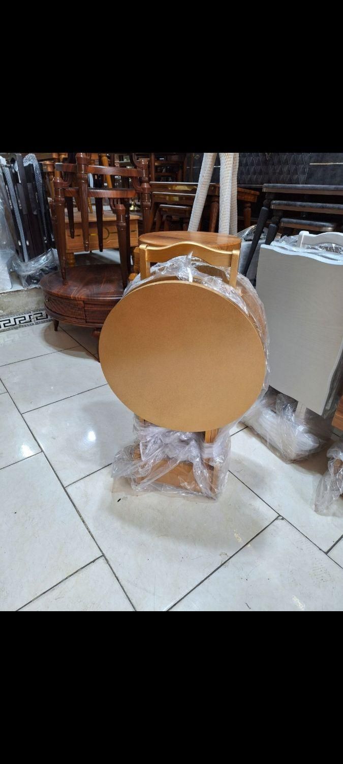 میز عسلی تاشو چمدانی جلومبلی طلایی چهار عددی|مبلمان خانگی و میز عسلی|تهران, فلسطین (میدان انقلاب)|دیوار