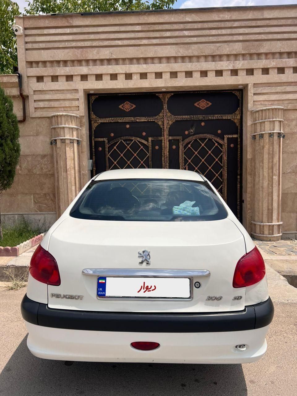 پژو 206 SD V8، مدل ۱۳۸۸|خودرو سواری و وانت|شیراز, شهرک قمشه|دیوار