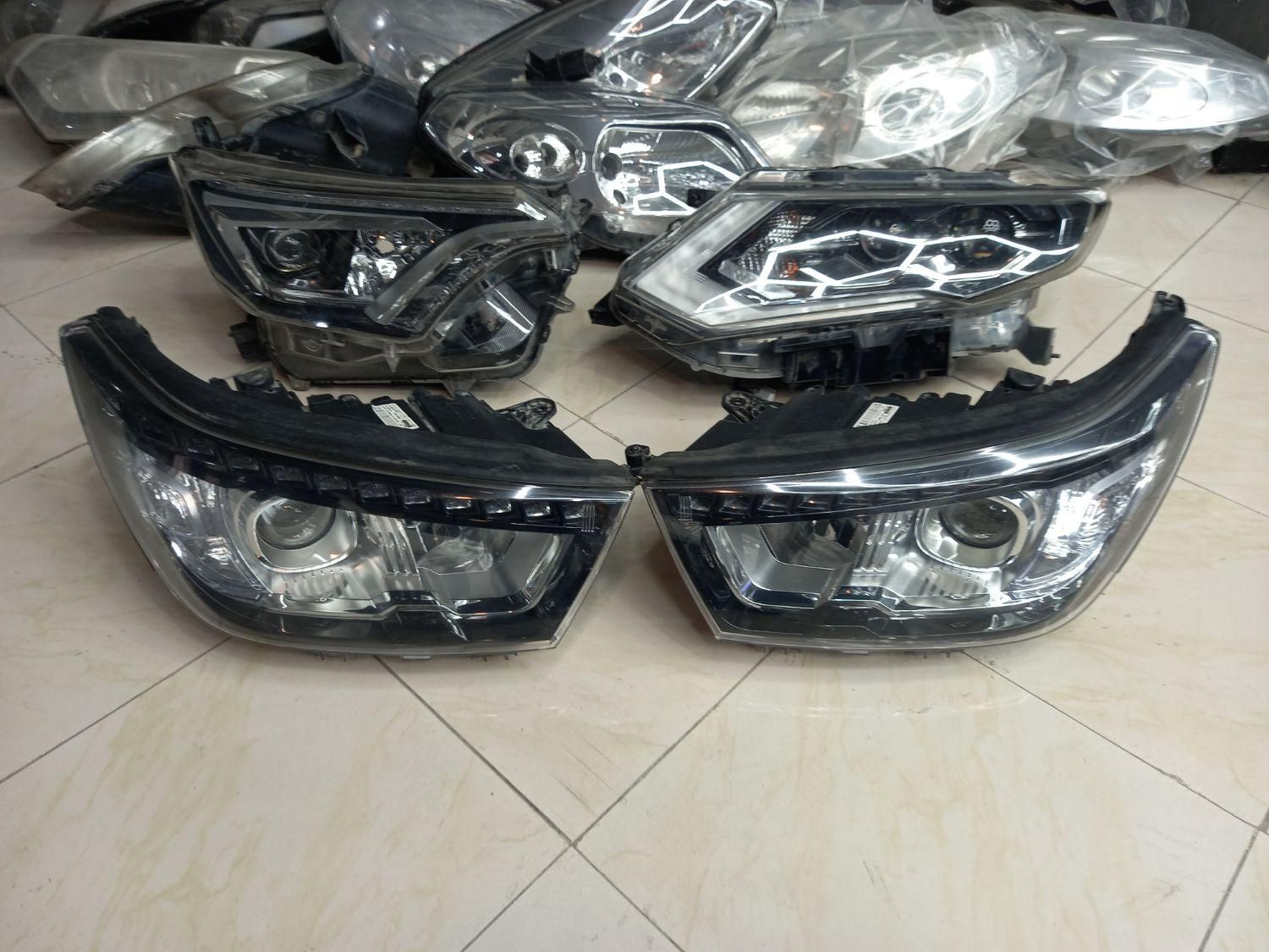 چراغ رافور ۲۰۱۷ نیسان ایکس تریل تیوولی تیگو ۷ پرو|قطعات یدکی و لوازم جانبی|تهران, شهرک دانشگاه|دیوار