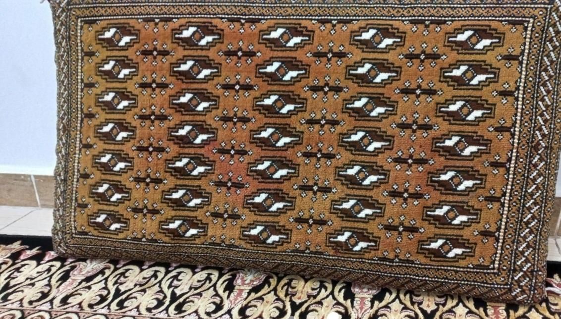 پشتی دیواری سالم|پشتی|رشت, پیرکلاچای|دیوار