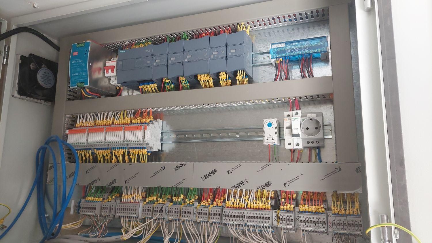 تابلوبرق صنعتی اتوماسیون صنعتی برنامه نویسی plc|خدمات پیشه و مهارت|مشهد, ملک‌آباد|دیوار