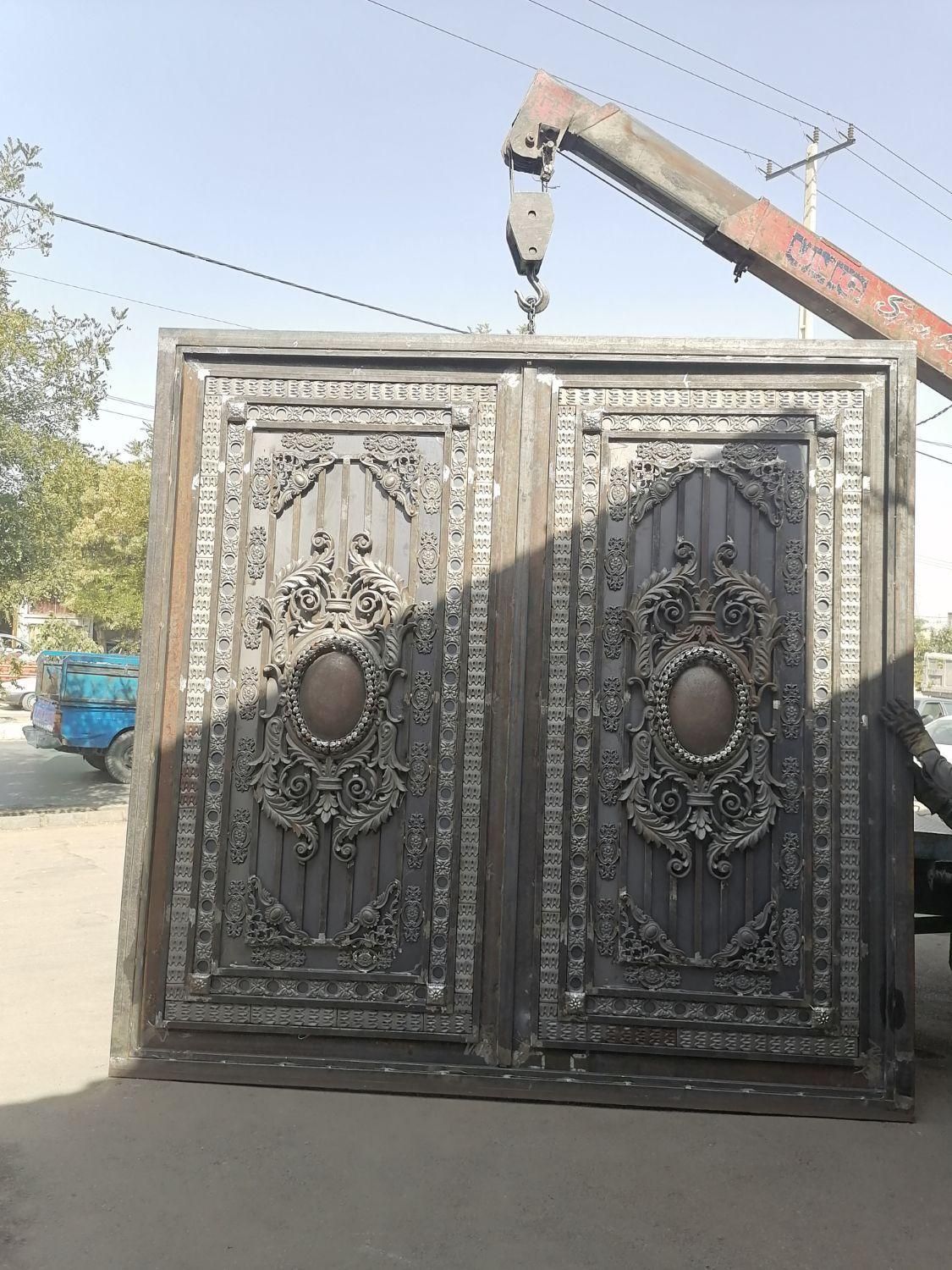 جنس سنگین درب پارکینگی درب نمای حیاطی و باغی|مصالح و تجهیزات ساختمان|مشهد, رسالت|دیوار