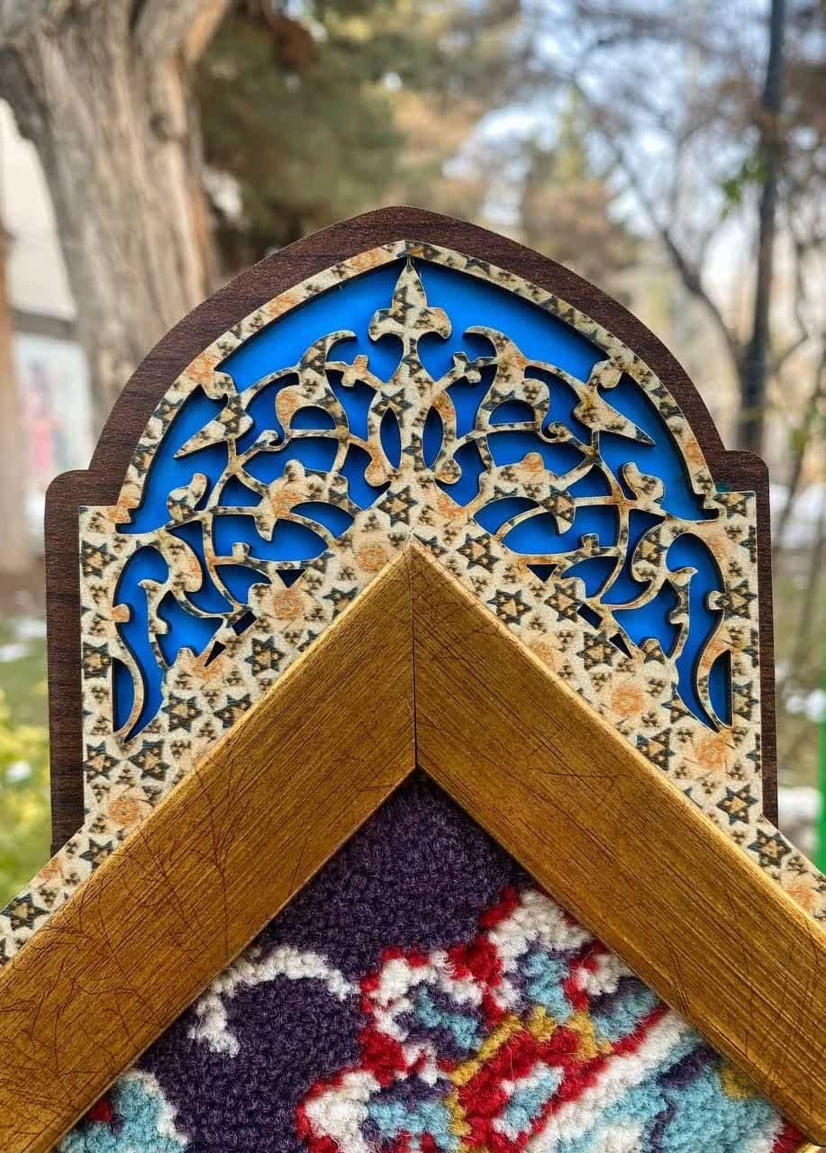تندیس قطعه ای از فرش های متبرک امام رضا ع|مجسمه، تندیس، ماکت|تهران, بهارستان|دیوار