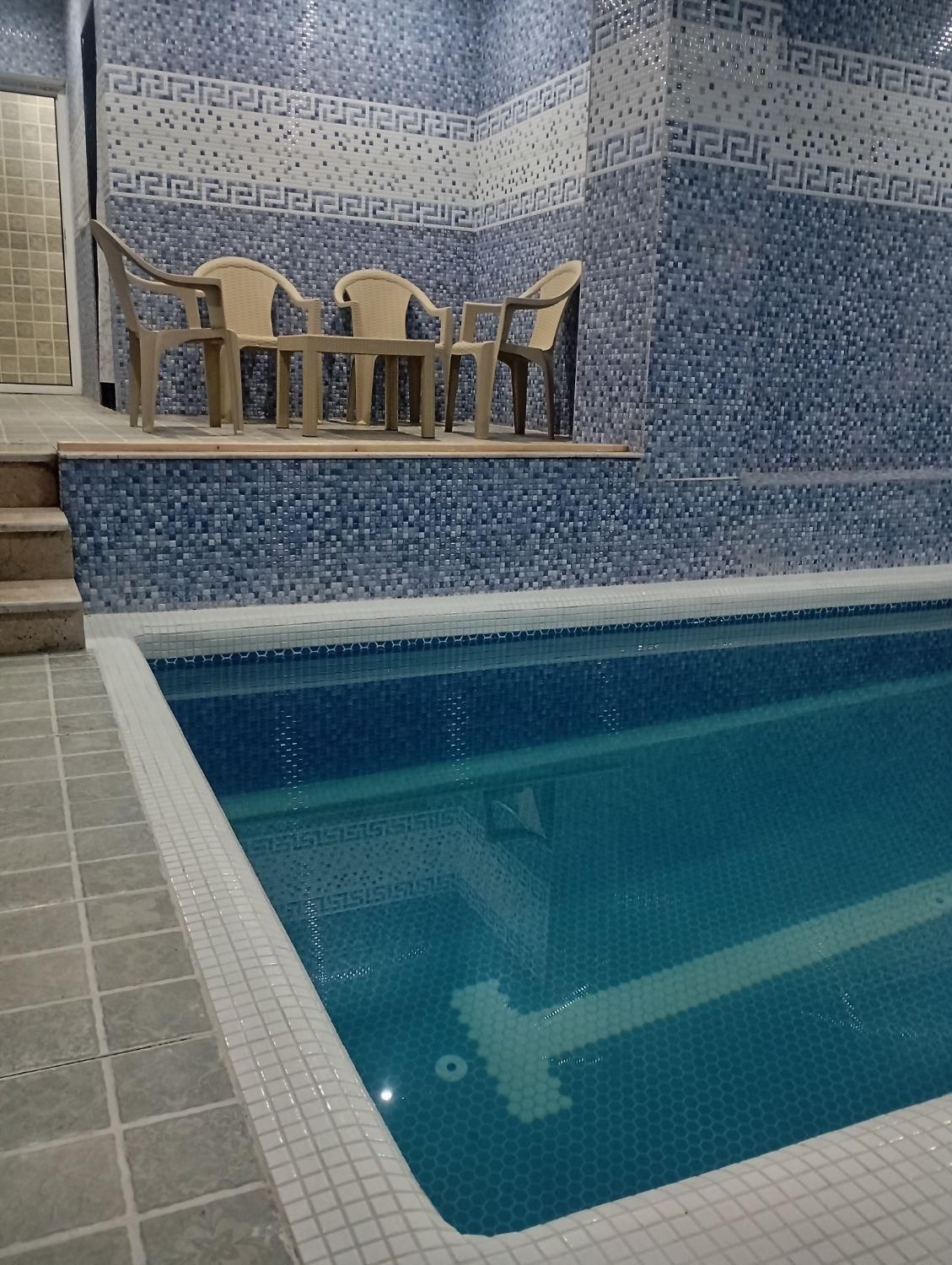 اجاره ویلا دو واحدی استخر دار طبقه اول|اجارهٔ کوتاه‌مدت آپارتمان و سوئیت|چالوس, |دیوار