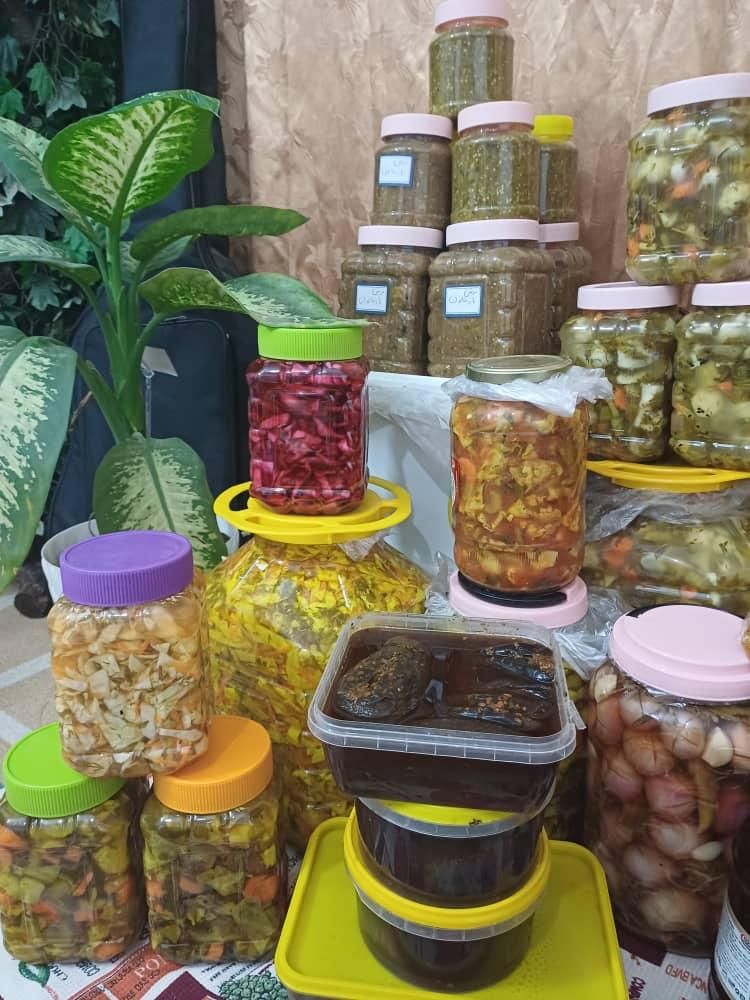 فروش ترشی خانگی مربا و لواشک و....|خوردنی و آشامیدنی|اصفهان, بابوکان|دیوار