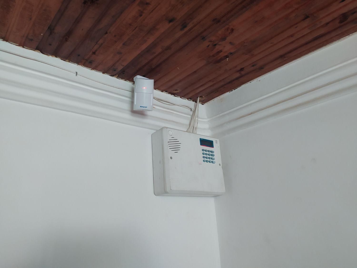 دوربین مدار بسته و دزدگیر اماکن|خدمات پیشه و مهارت|کرج, کمال‌شهر|دیوار