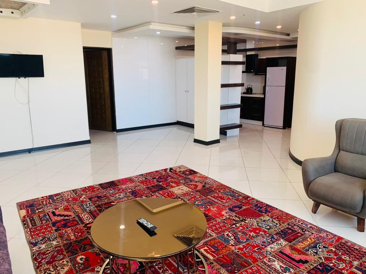 شیک وتمیز ونوساز خیابان قرنی 13|اجارهٔ کوتاهمدت آپارتمان و سوئیت|کرمان, |دیوار