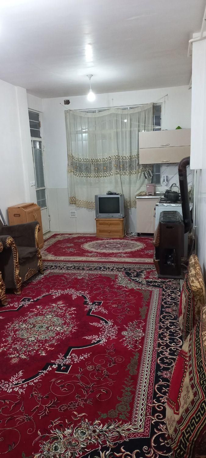 سوییت دربست وهمکف+پارکینگ بازارمبل شبانه روزی|اجارهٔ کوتاه‌مدت آپارتمان و سوئیت|ملایر, |دیوار