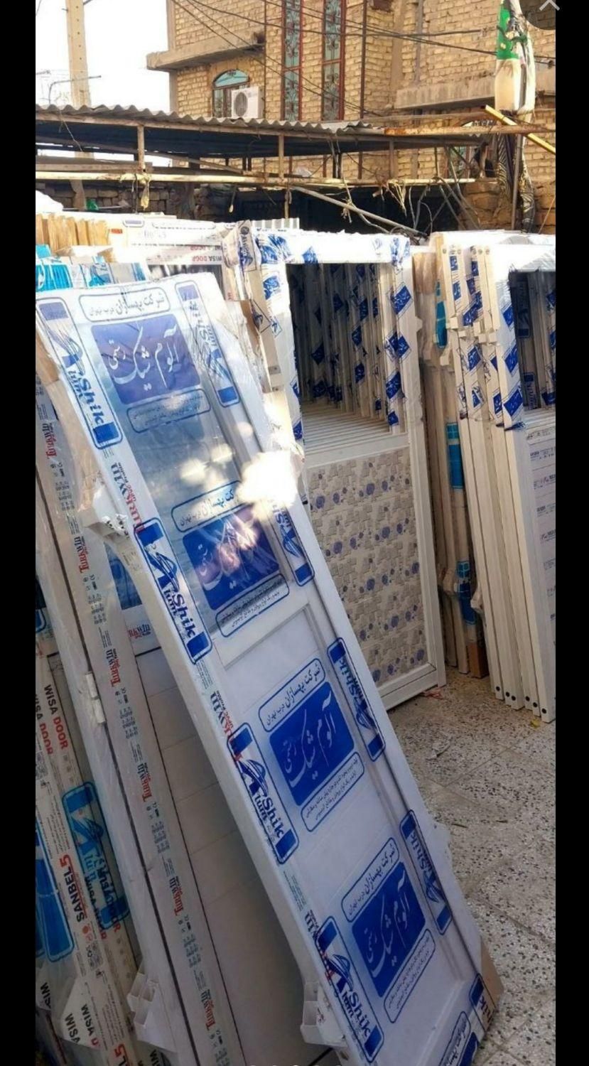درب آلومینیوم انباری در توالت آلمینیوم2لایهupvc|مصالح و تجهیزات ساختمان|شیراز, پانصد دستگاه ارتش|دیوار
